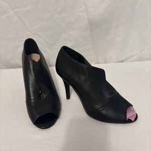 Chic Black Peep-Toe Heels